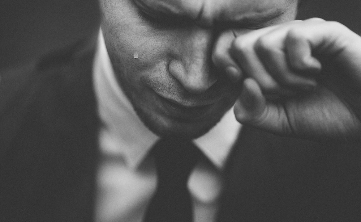 Men cry differently |  Sieve & Sieve